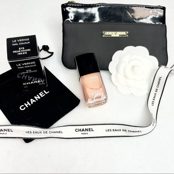 Giorgio Armani Handbags - Brand New Bundle Giorgio Armani pouch & Chanel Le Vernis